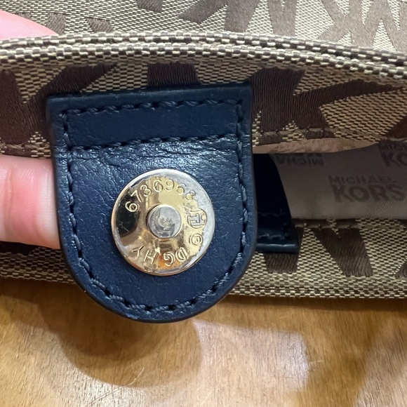 MICHAEL KORS Jet Set Jacquard Signature Tote Navy leather strap - Picture 6 of 9